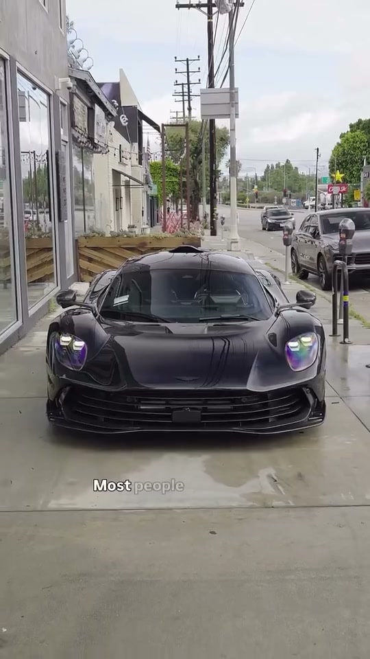Aston Martin Valhalla